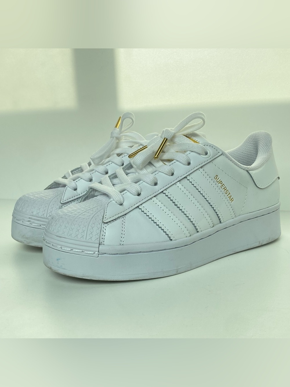 Adidas Woman’s Superstar Bold White Platform Sneaker size 6
